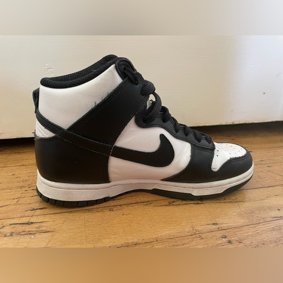 Nike panda Black and White High-Top Sneakers - Picture 7 of 11